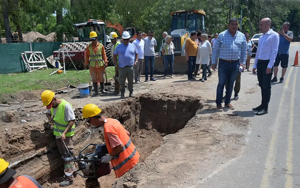 Ramil supervisó el avance de la repavimentación y ensanche de la ruta 26