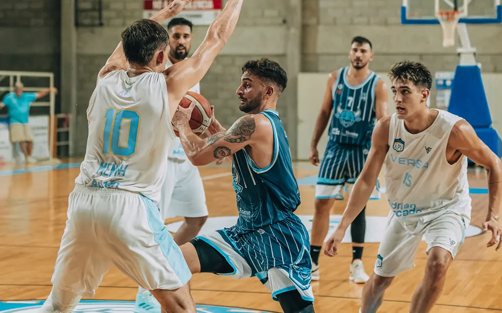 Torneo Federal: Sportivo Escobar debutó como local con un triunfo agónico