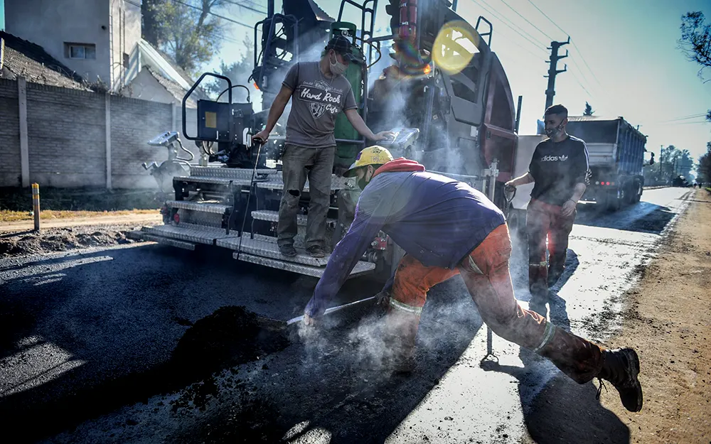 La Provincia licitó más de 100 cuadras de pavimento para siete barrios de Escobar