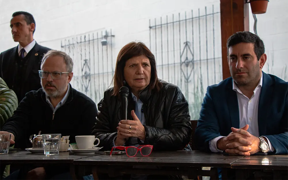 Patricia Bullrich pasó por Maschwitz y afirmó: “Estamos dando pasos gigantes”
