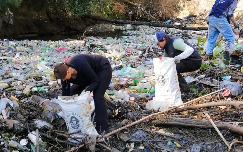 Arroyo Escobar: retiraron dos toneladas de basura en una nueva limpieza