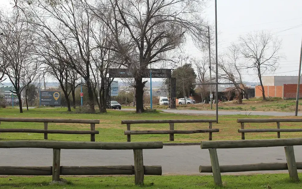 Ruta 25: Desafectarán de la rezonificación una parcela del barrio El Cazador