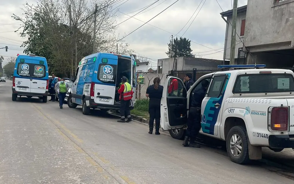 Madre e hija detenidas por el ataque a una mujer en una escuela de Garín