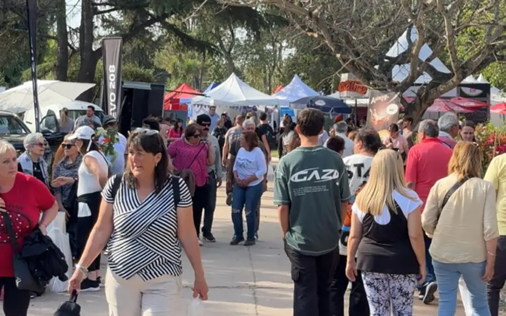Qué día será gratuita la entrada a la Fiesta de la Flor para escobarenses