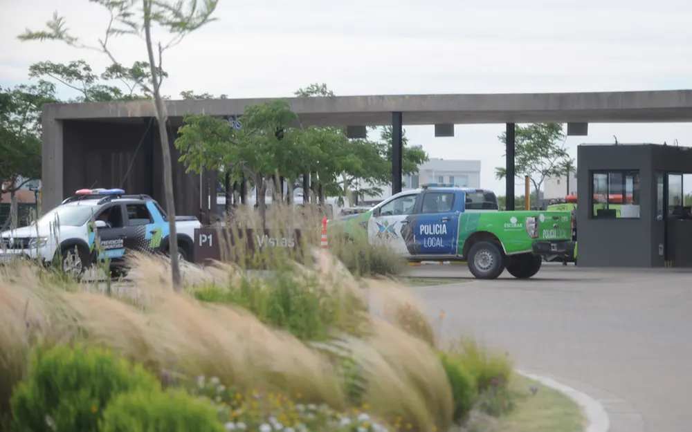 Salvaje entradera en un barrio de Puertos: ataron y golpearon a una pareja